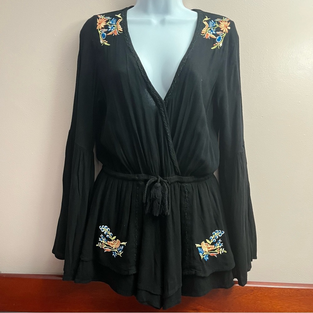 Romper - Picture 3 of 4